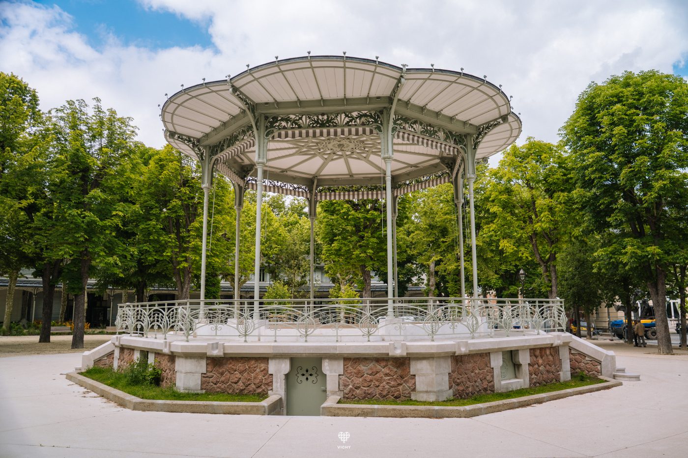 Le kiosque à musique de la source de l’Hôpital - VICHY UNESCO